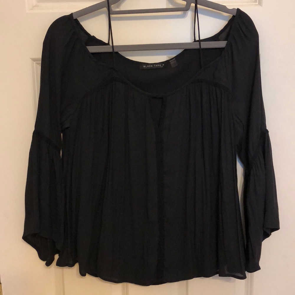 Black Tape top- like new